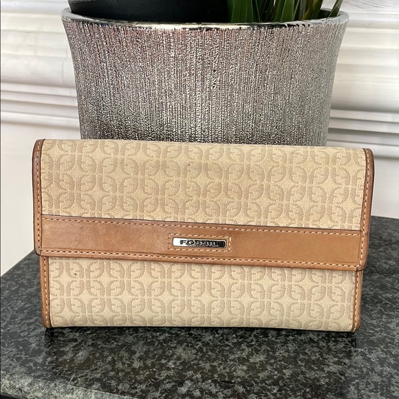 Fossil Brown Leather Tan Lolo Fabric Bi-Fold Long Wallet - Picture 1 of 9